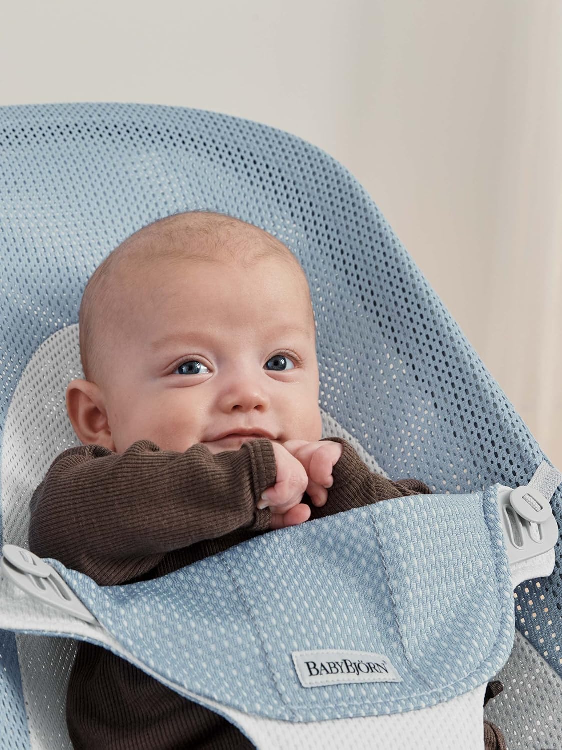 טרמפולינת תינוק BabyBjörn – נדנוד טבעי ונעים