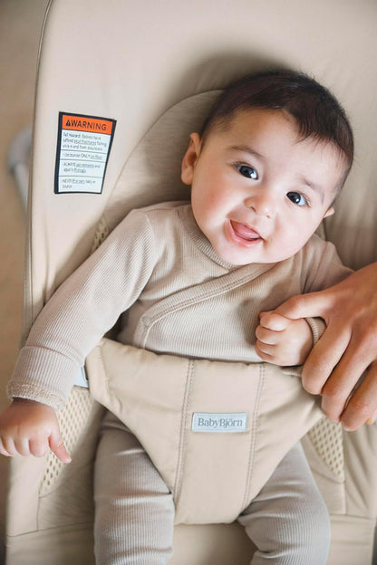 טרמפולינת תינוק BabyBjörn – נדנוד טבעי ונעים